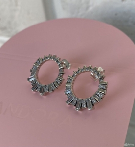 Серьги Pandora Пандора "Ледяная красота" серебро