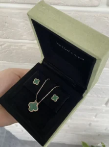 Серьги и колье Van Cleef Ван Клиф с малахитом